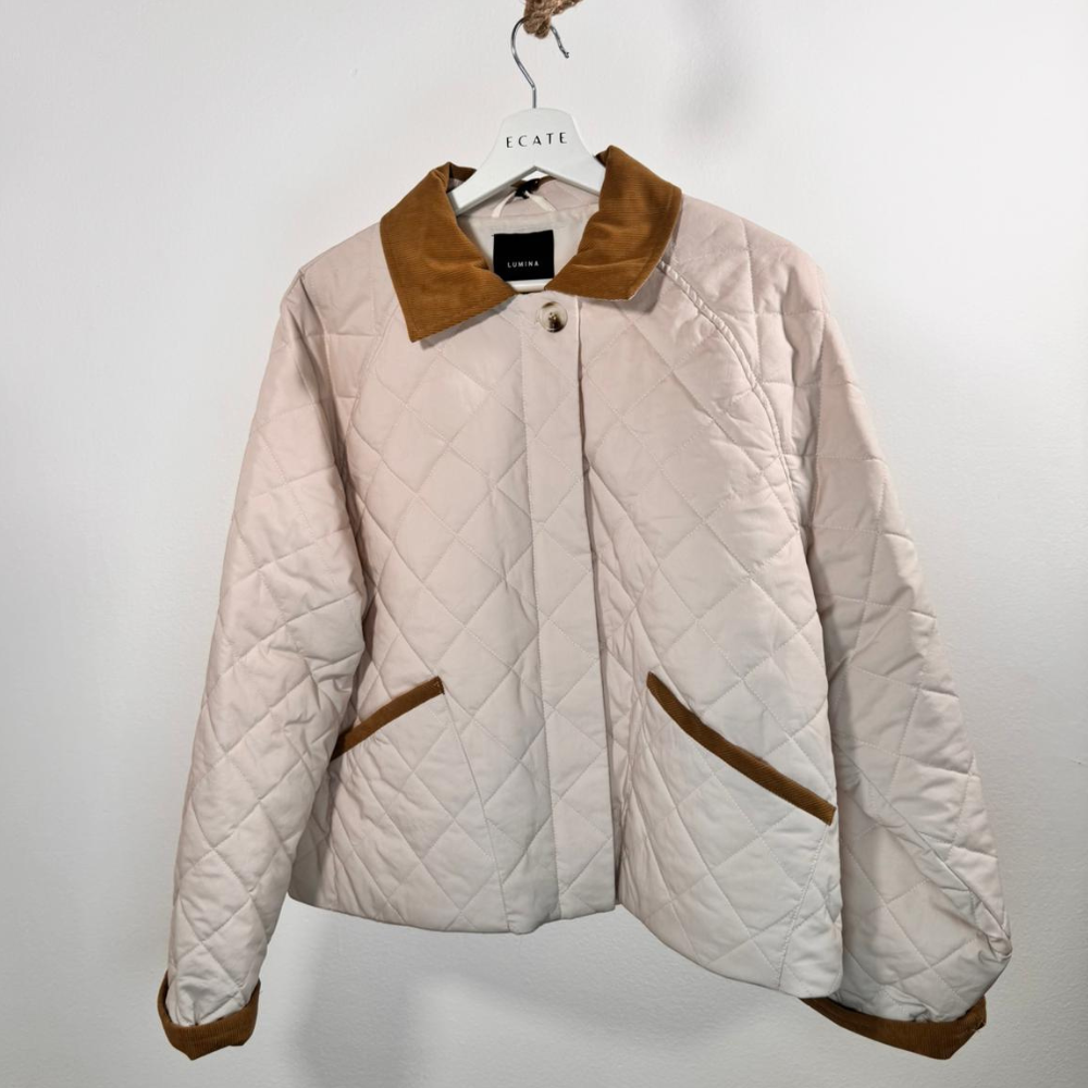 Giacca trapuntata con dettagli in velluto